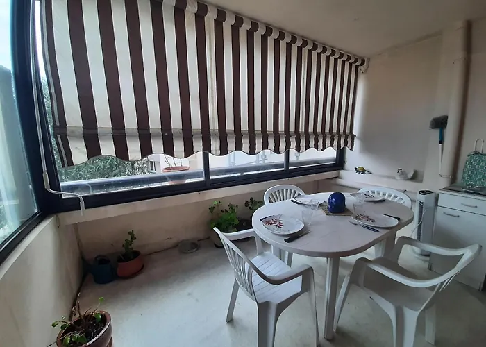 Appartement Cosy Au Pied Du Port De Plaisance De Pour 4 Pers. Avec Wifi Et Plages Proches - Fr-1-239-889